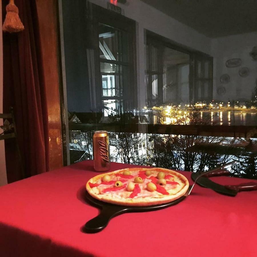 Hosteria Residencia Linares Ushuaia Dış mekan fotoğraf