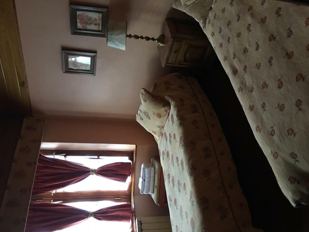 Hosteria Residencia Linares Ushuaia Dış mekan fotoğraf
